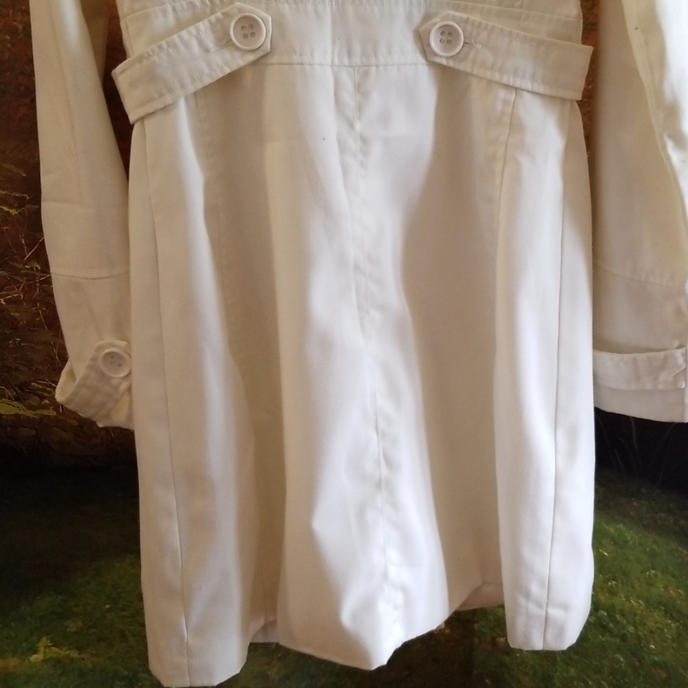 Size 4 Ivory Spring Coat - Picture 5 of 8